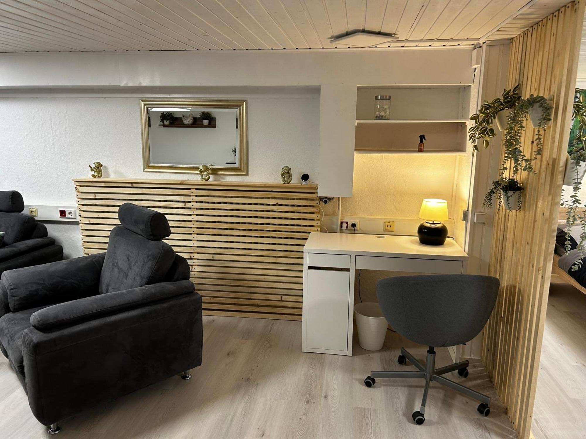 Guidos Place Souterrain Apartment Weissenthurm Bagian luar foto